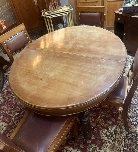 French Napolean III Walnut Dining Table - Late 19th Century