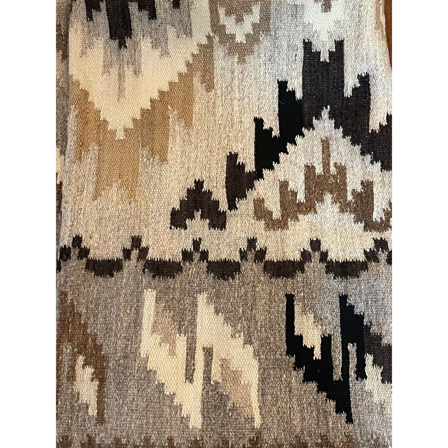 Vintage 100% Wool Kilim tassle throw rug 3' x 5'