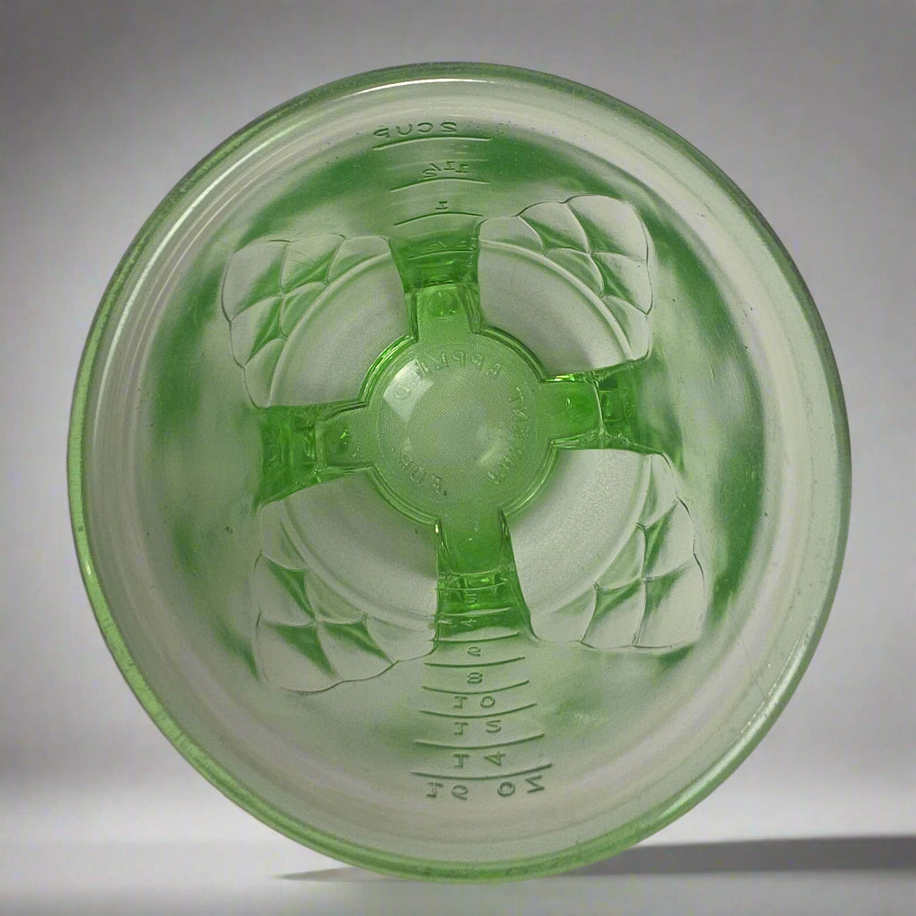 Vtg. Uranium Measuring Cup