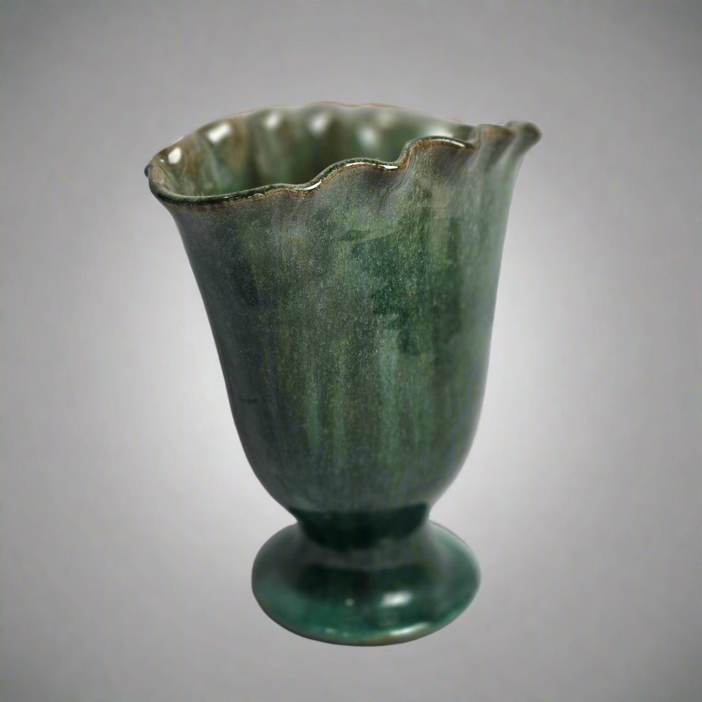 Vtg. Carolina Vase