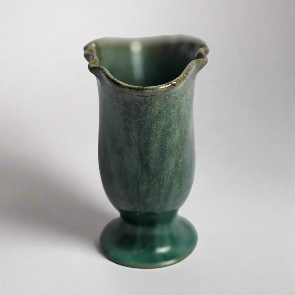 Vtg. Carolina Vase