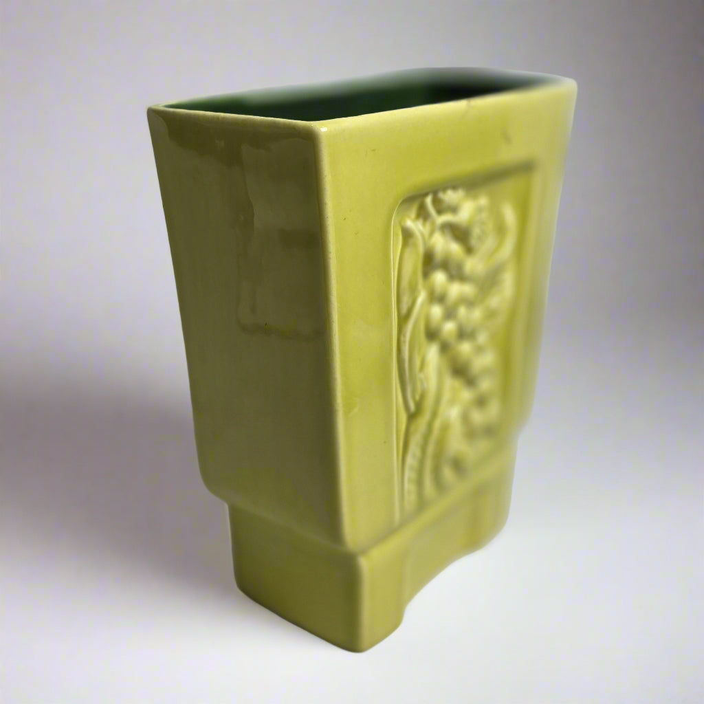 Vtg. Red Wing Vase