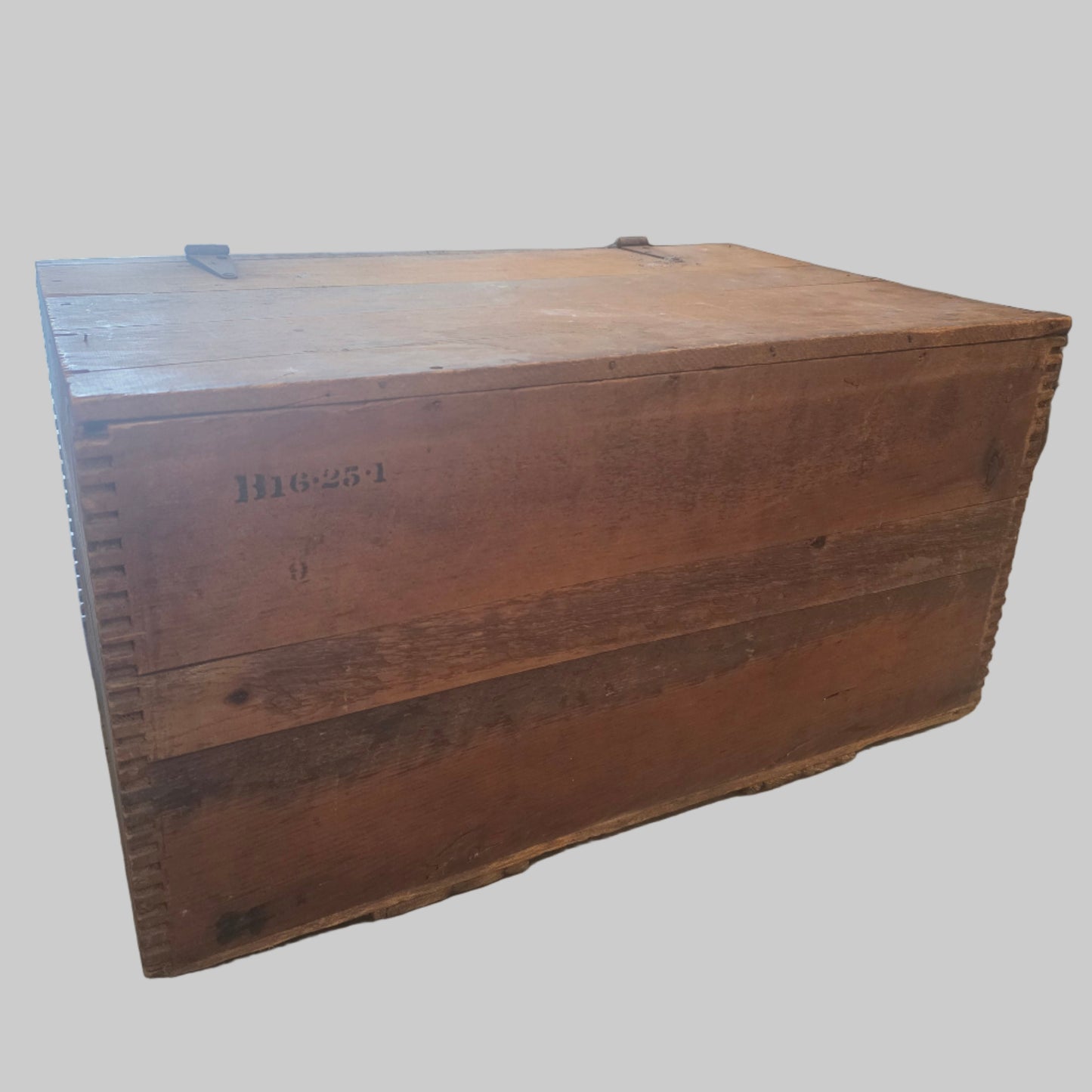 Vtg. Searchlight Chest