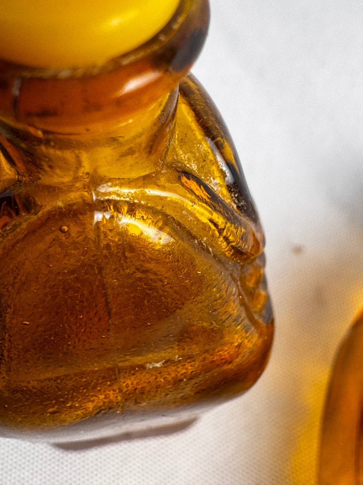 Vtg Amber Color Fish Salt & Pepper Shakers CSBH