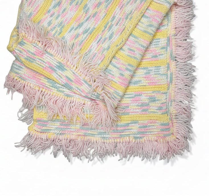 Vtg. Cradle Afghan CSBH