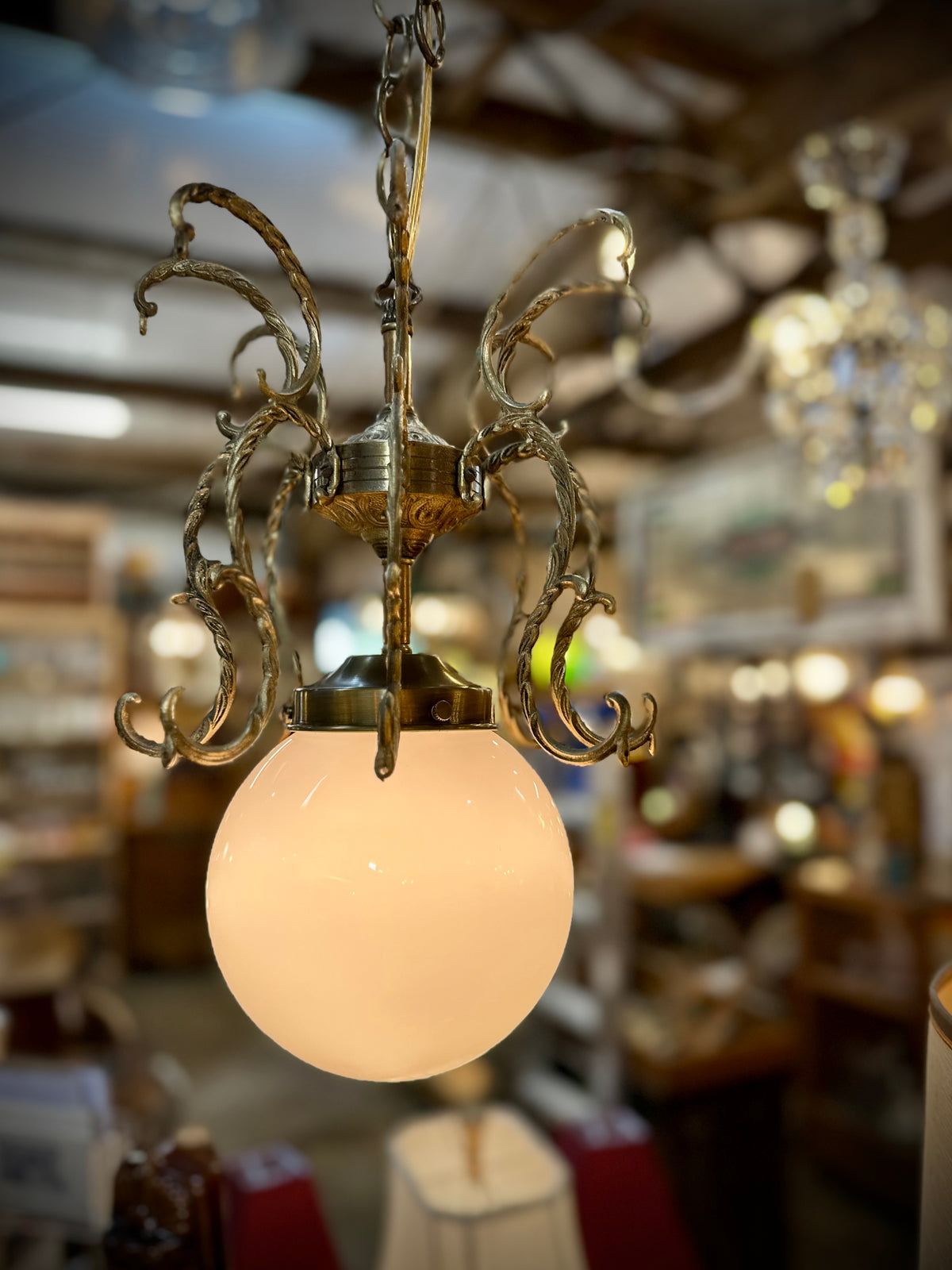 “Lily”Brass & Glass Globe Pendant Light – Vintage Style Hanging Lamp