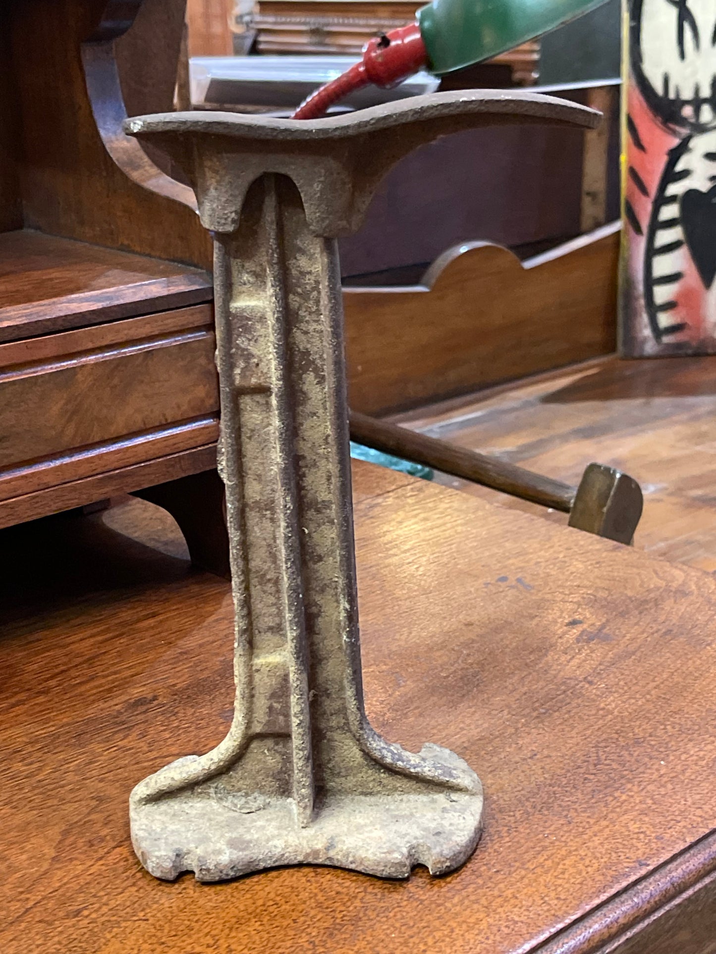 Vintage Cast Iron Cobblers Anvil with Child Size shoe form