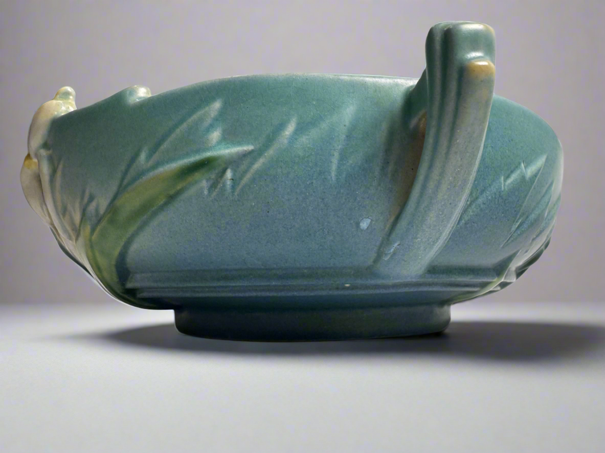 Roseville Round Iris Bowl