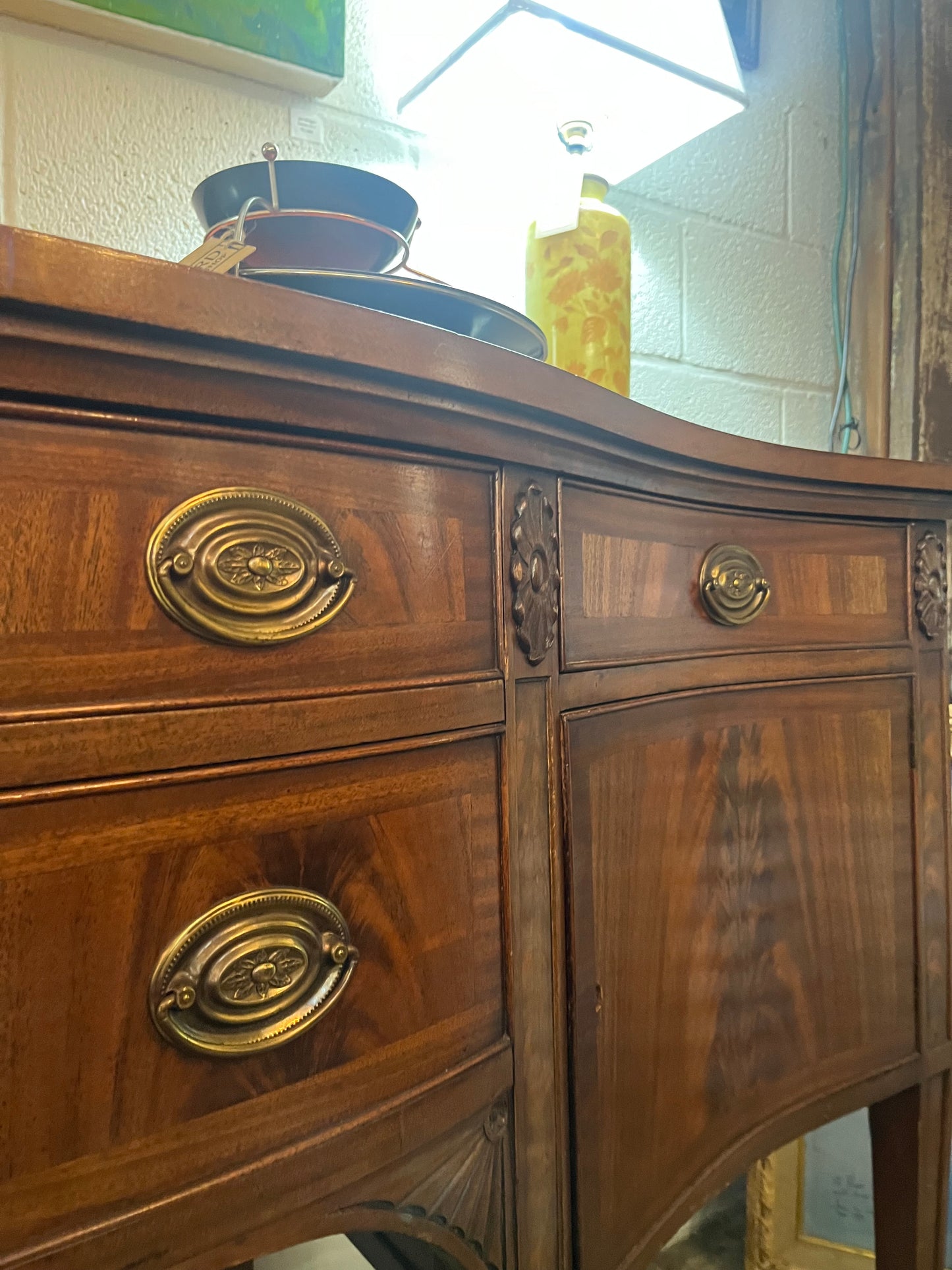 Manheim Antique Serpentine Sideboard Buffet (cs)