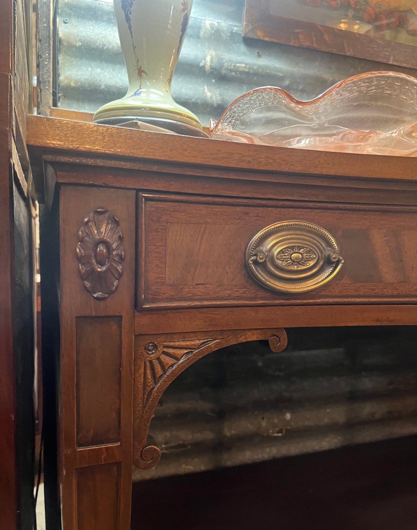 Mahogany Antique Serpentine Sideboard Buffet (cs)