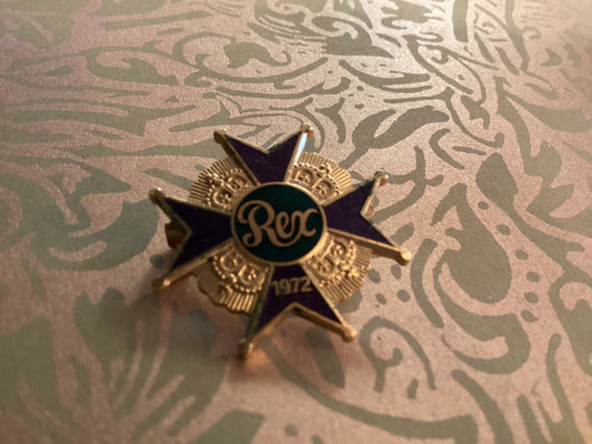 Vintage Rex Mardi Gras 1972 Women’s Ducal Pin CS