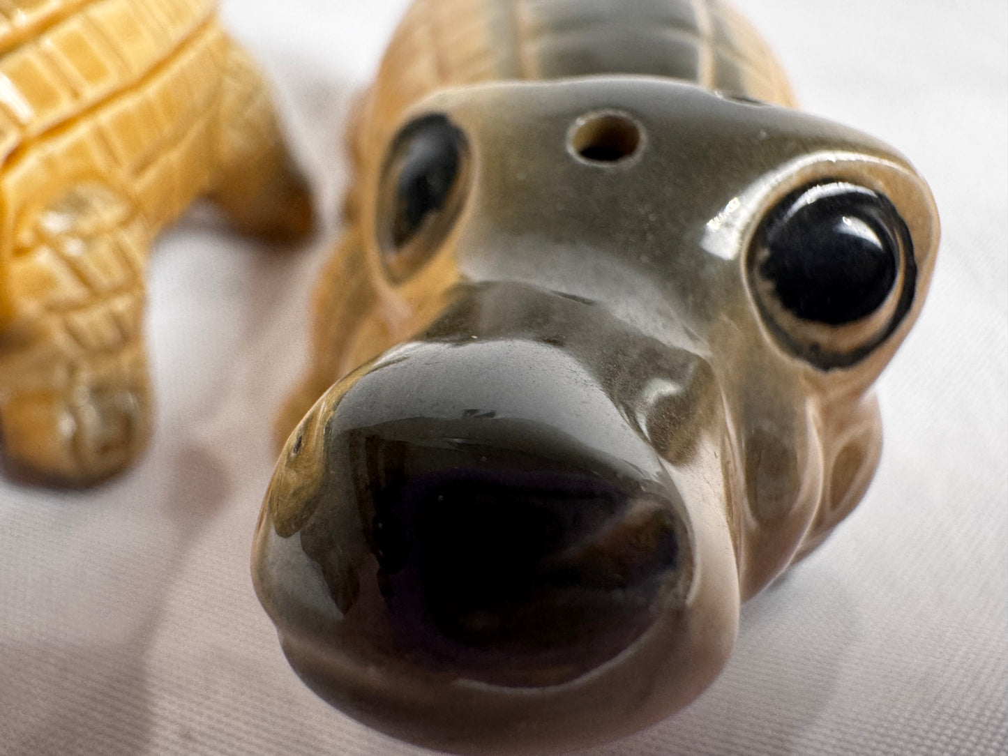 Vtg Alligator Salt & Pepper Shaker CSBH