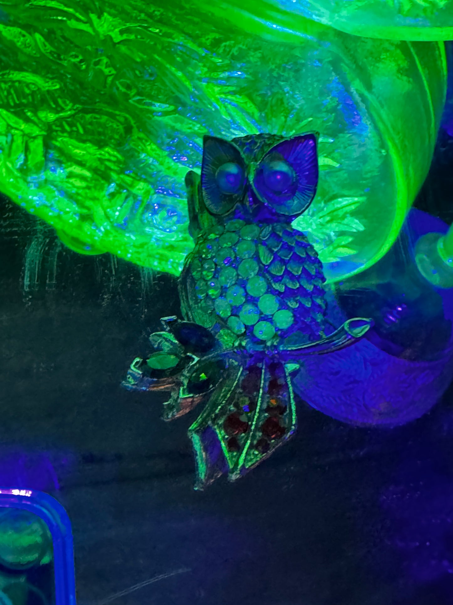 Vtg Uranium Owl Brooch CSBH