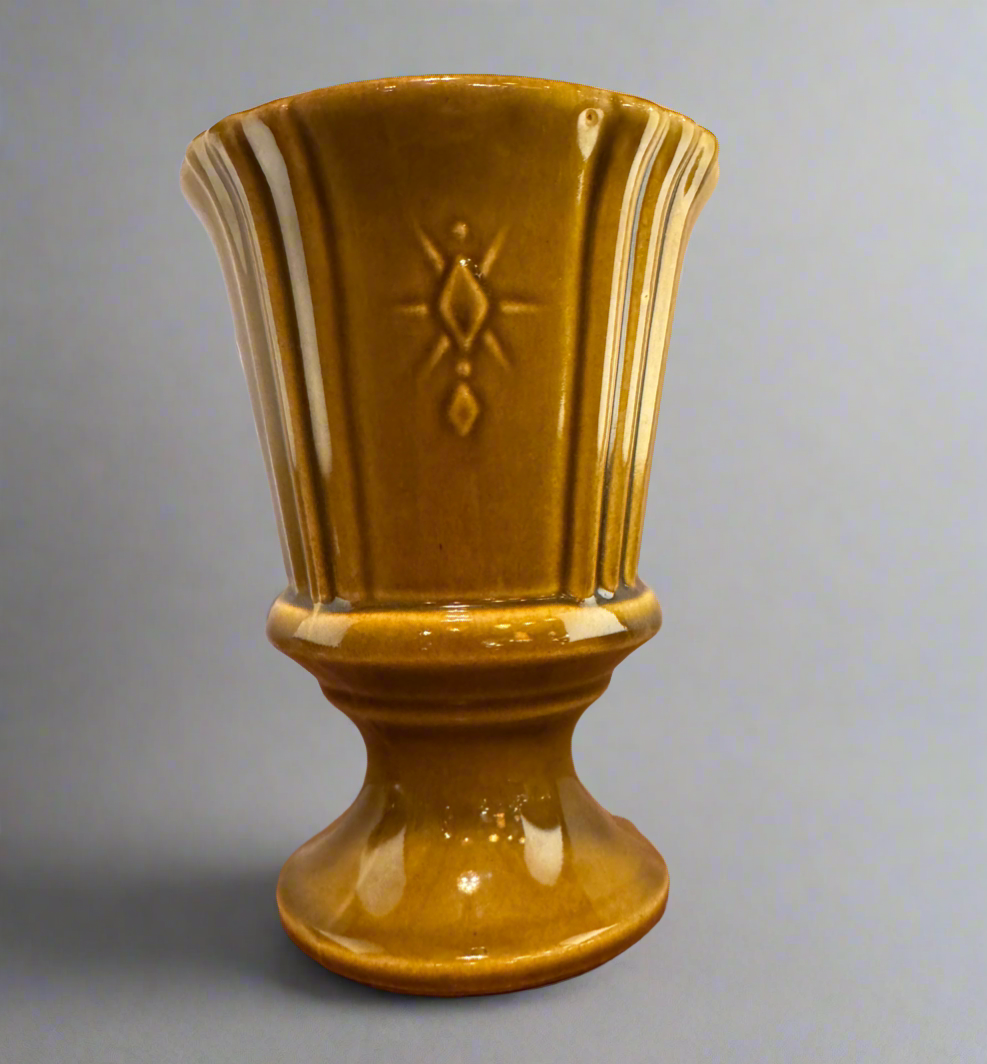 Vtg USA Pottery Ceramic Planter Vase