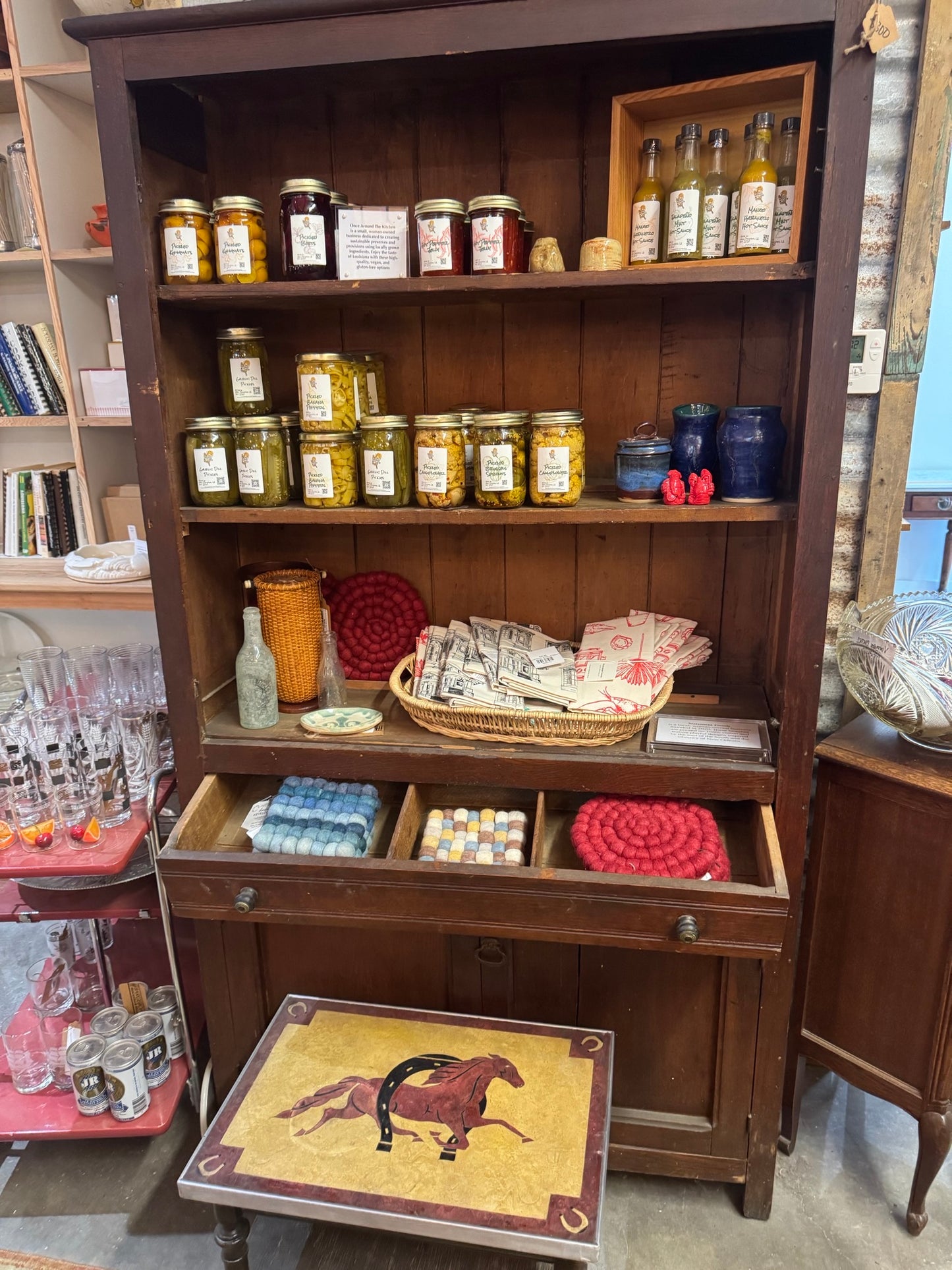 Primitive Pine Hutch