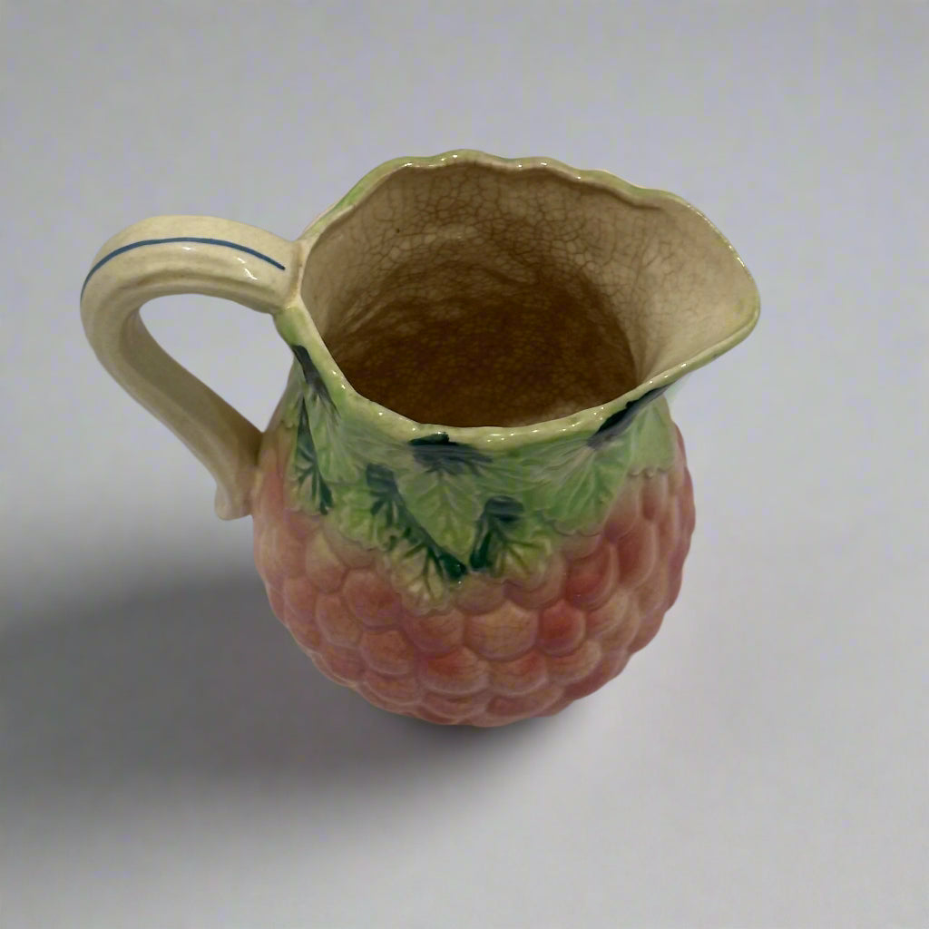 Tashiro Shoten Grape Vase