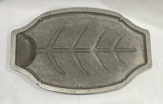 Rival Aluminum Leaf Hammer Bright Broiler Serving Platter