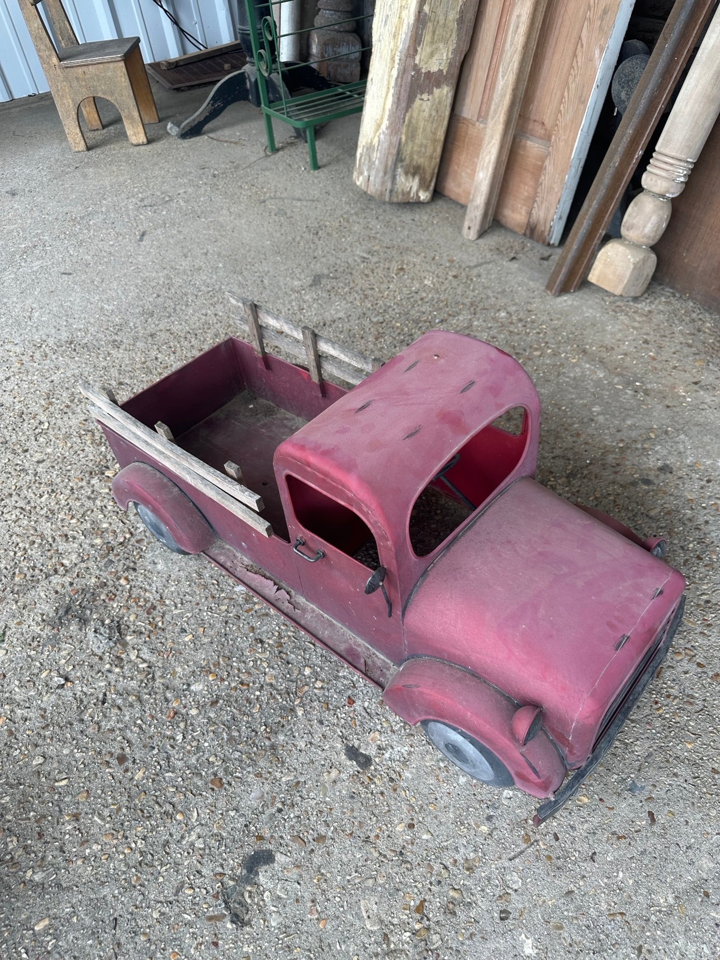 Decorative Red Metal Truck