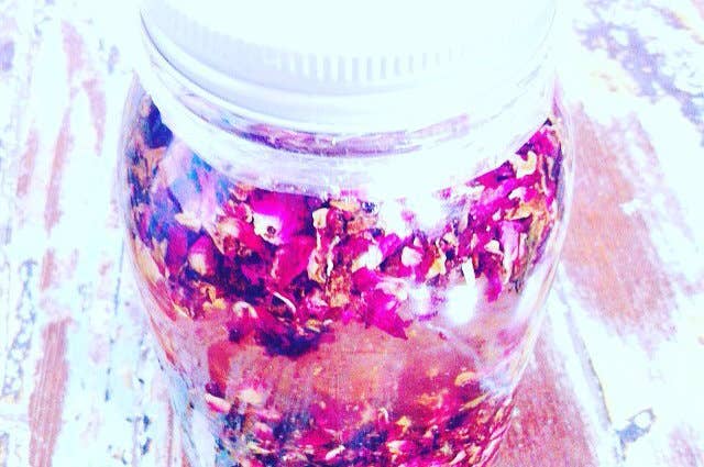 Nana's Rose Garden Body Oil