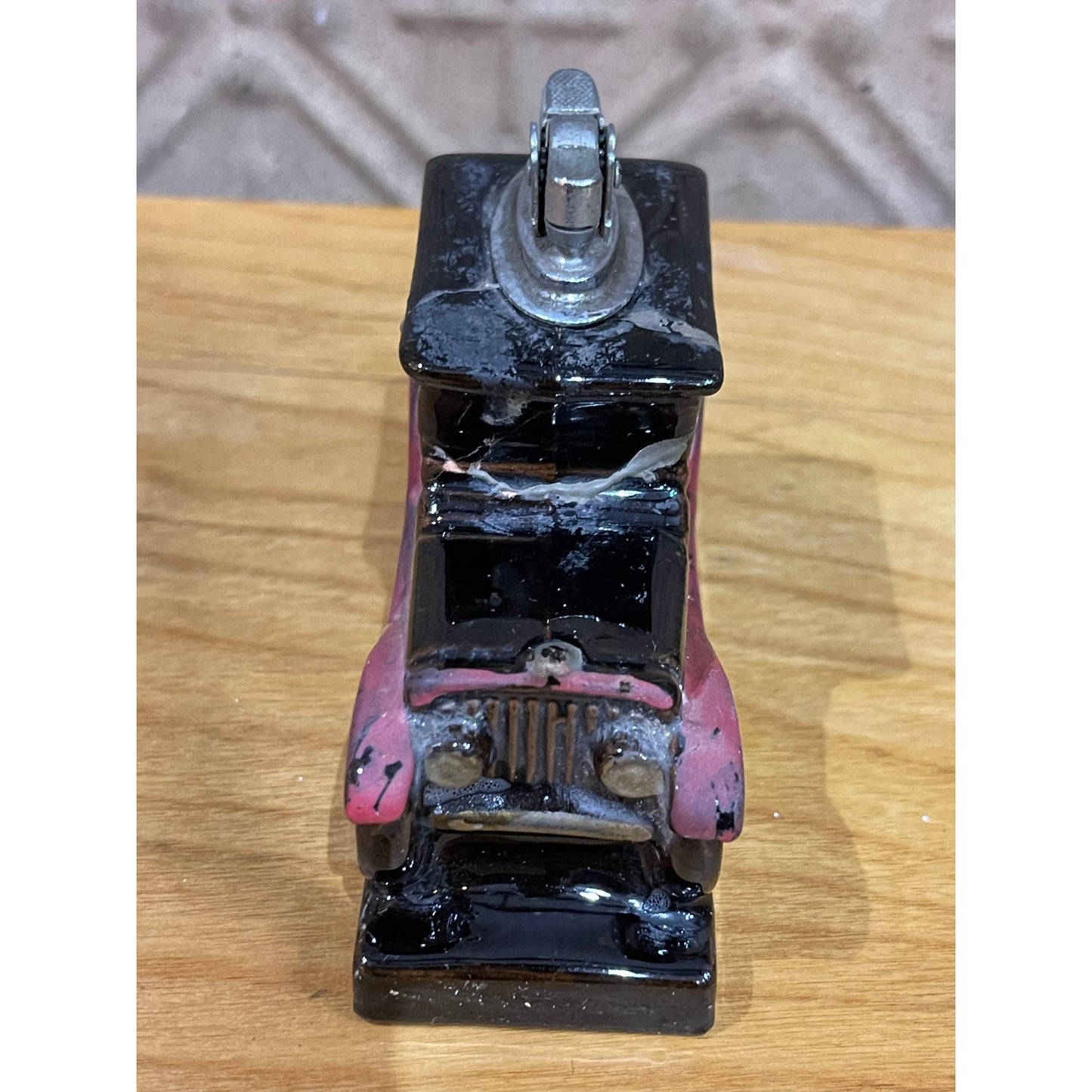 Vintage Amico Japan Chevrolet 1913 ceramic car table top cigarette lighter
