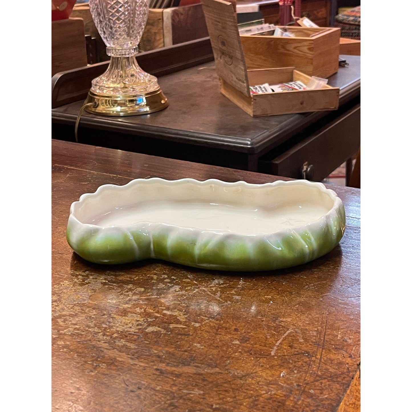 Vintage MCM Mid-Century Haeger Pottery Ceramic Scalloped Console Catch all Bowl