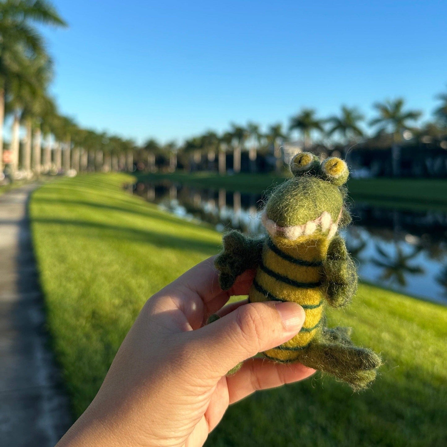 Felt Mini Sitting AlliGator Ornament