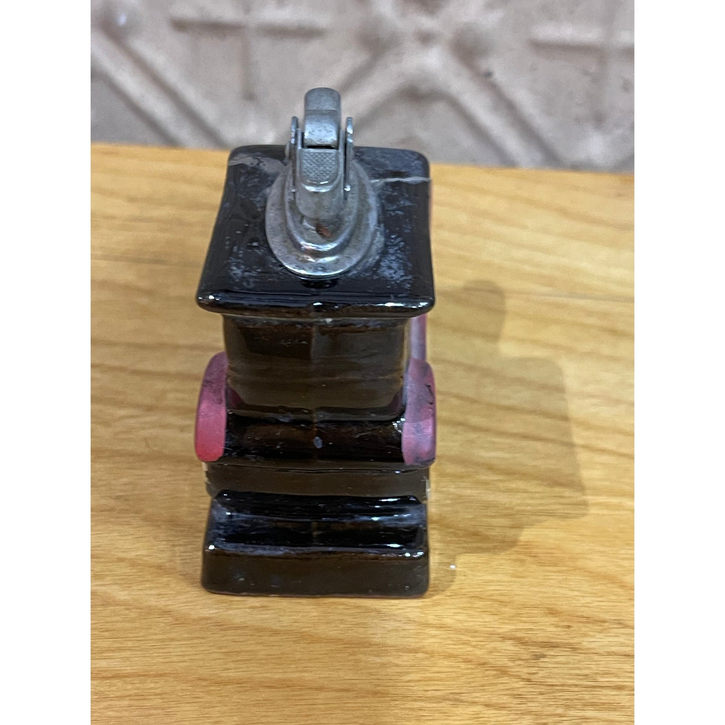 Vintage Amico Japan Chevrolet 1913 ceramic car table top cigarette lighter