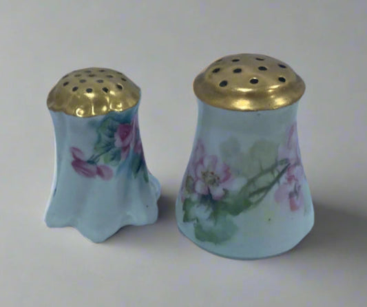 VTG Gold Gilded Floral Salt&Pepper Shaker