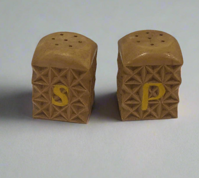 Intricate Wooden Salt&Pepper Shakers