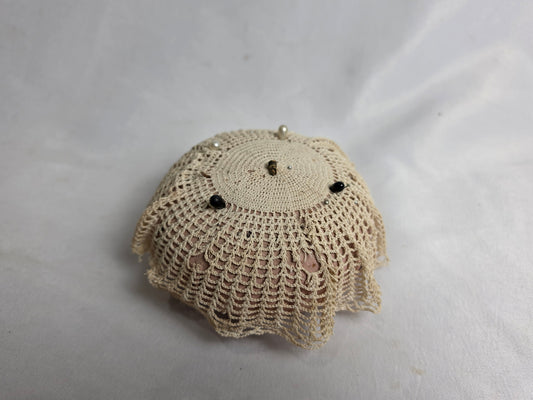 Vintage Needle Holder Pin Cushion CSHW