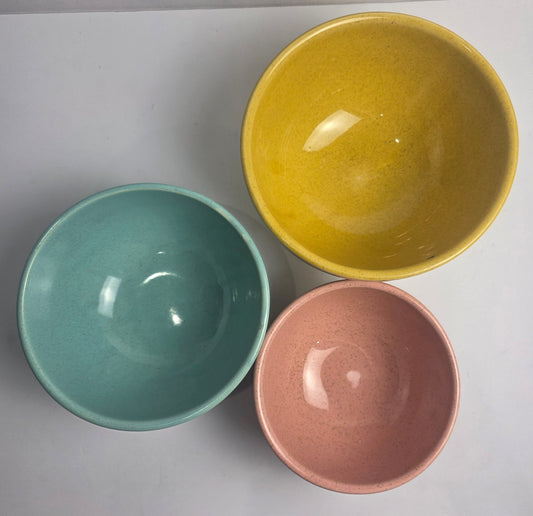 Set of 3 McCoy Pottery Nesting Bowls