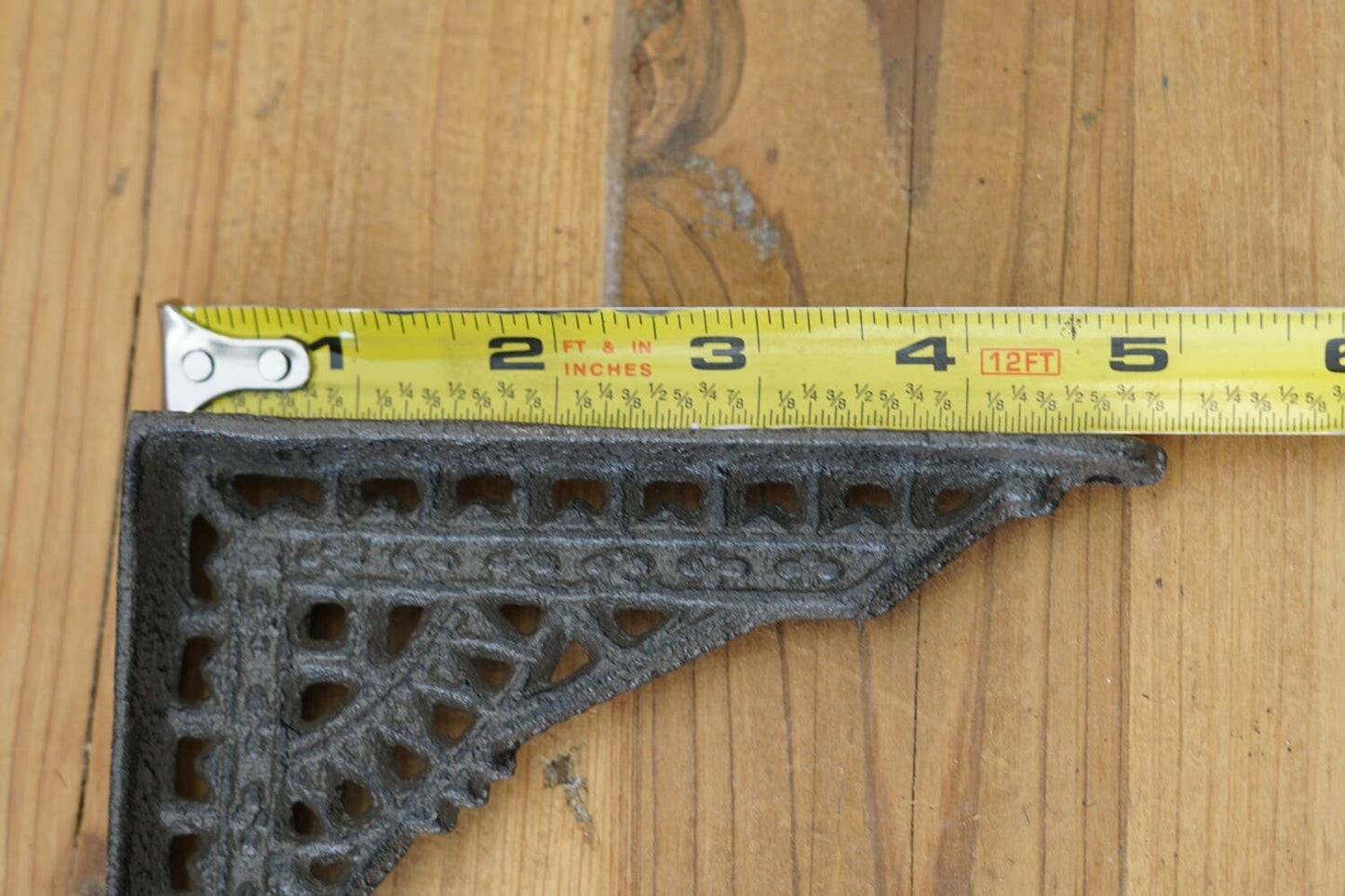CAST IRON BRACKET 4" X 5"