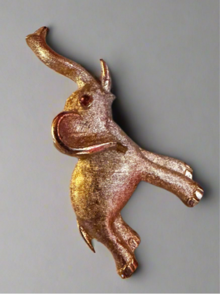Vtg Trifari Elephant pin csbh