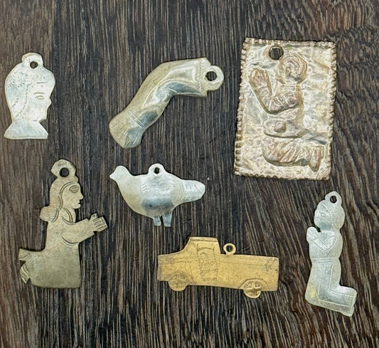 Assorted Vintage Milagro, Peru