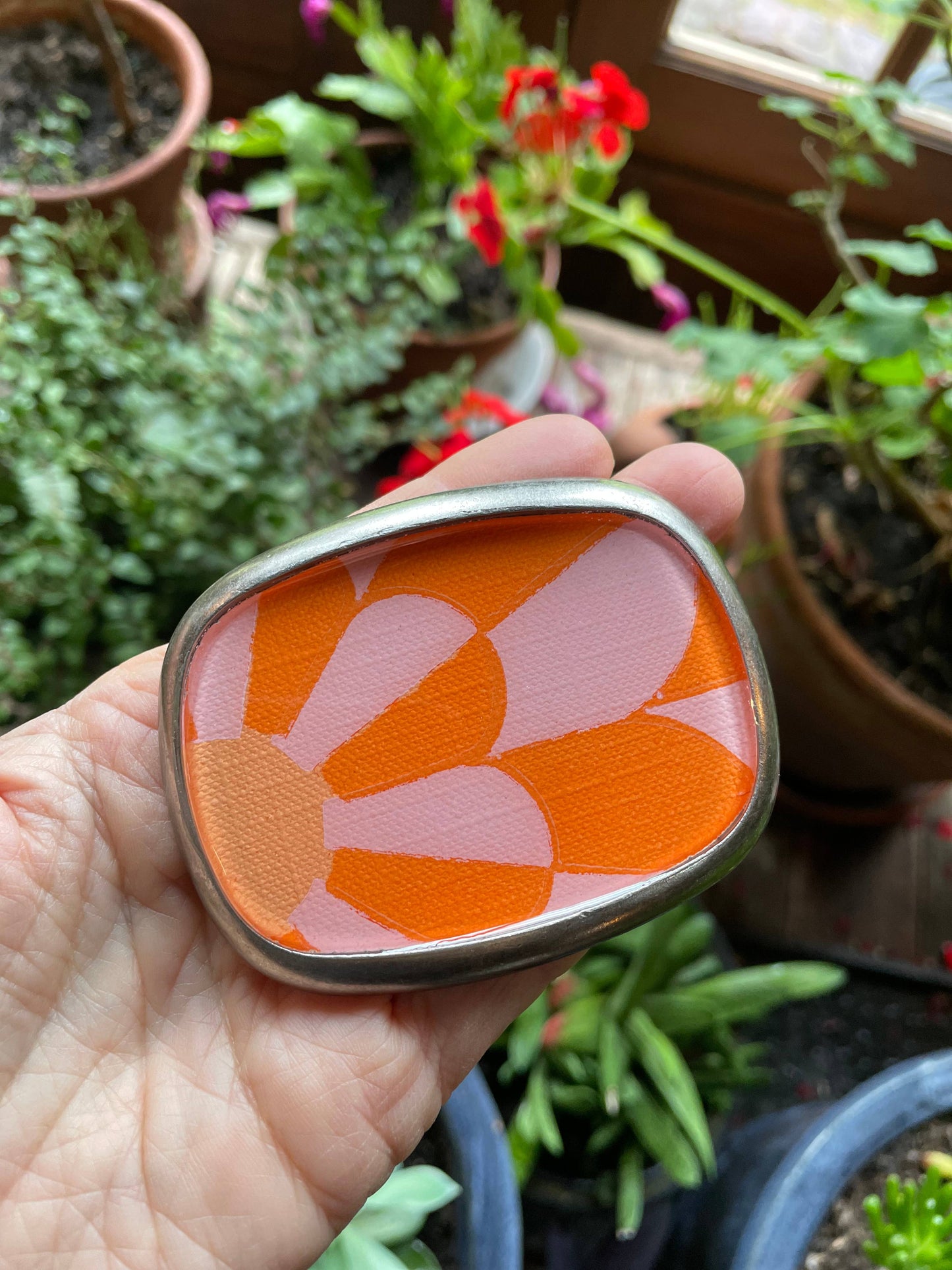 Belt buckle, groovy