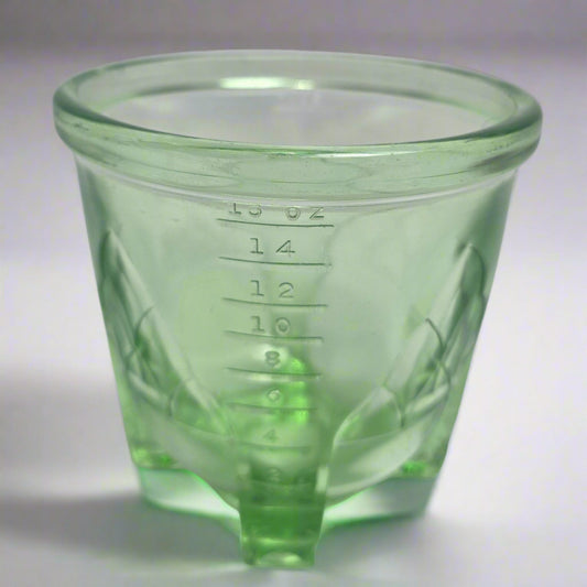 Vtg. Uranium Measuring Cup