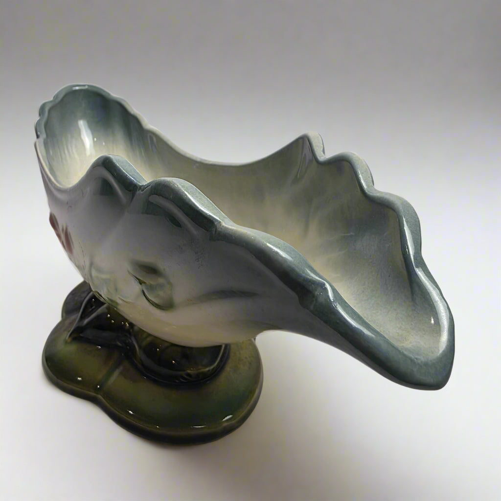 Vtg. Hull Bowl
