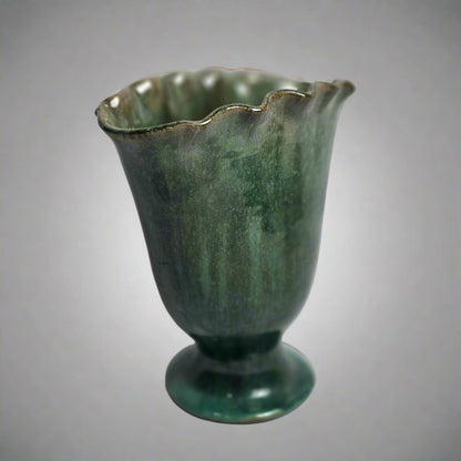 Vtg. Carolina Vase