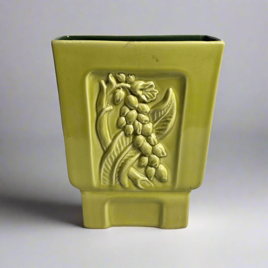 Vtg. Red Wing Vase
