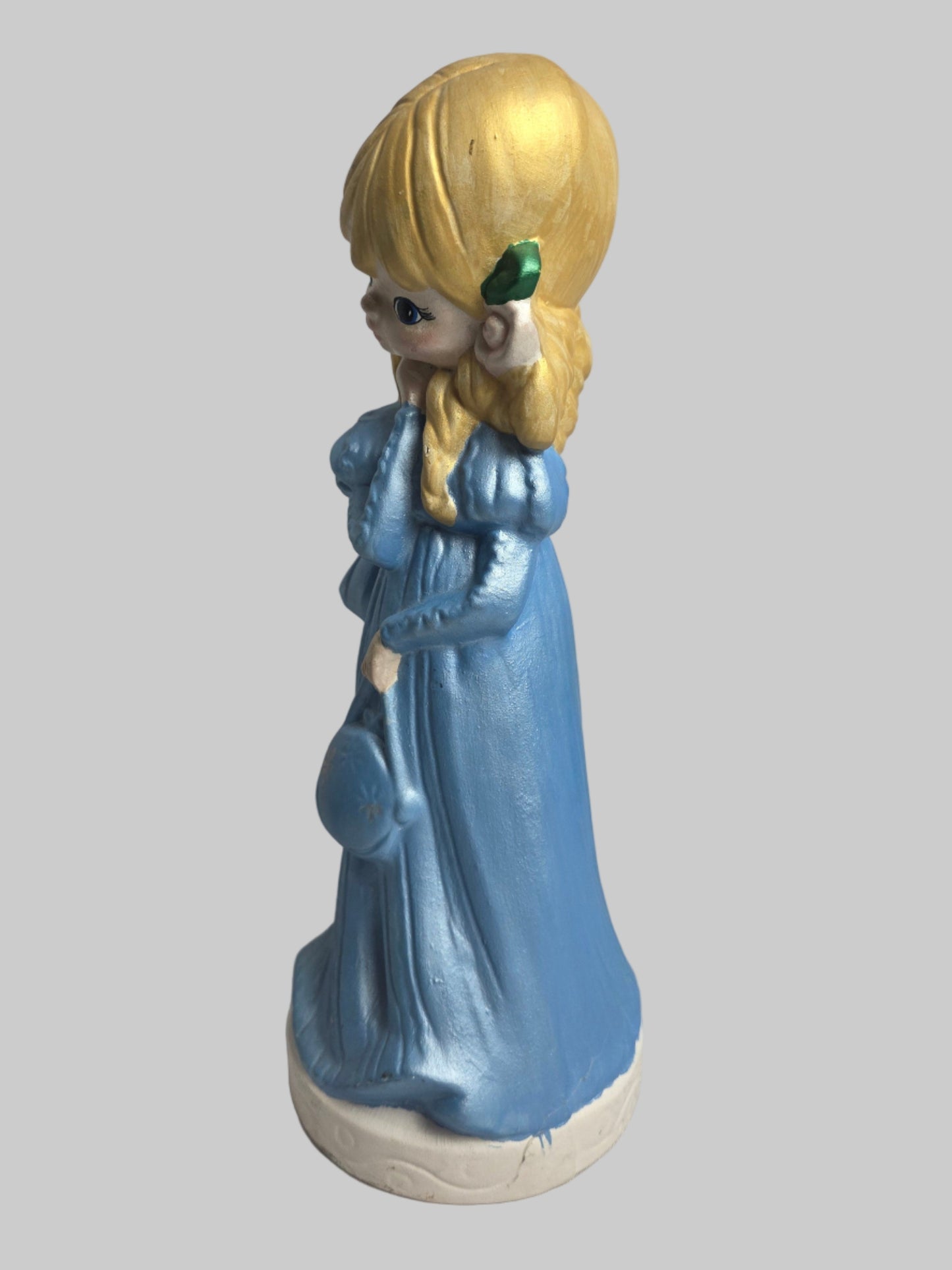 Vtg Girl Statue - Blue