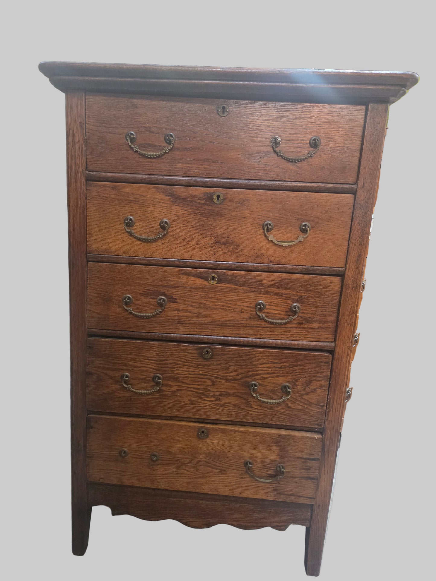 Vtg. Chest of Drawers