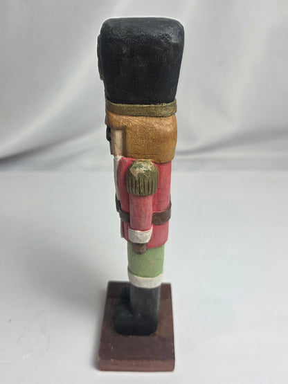 Hand Carved Nutcracker  Figurine csbh