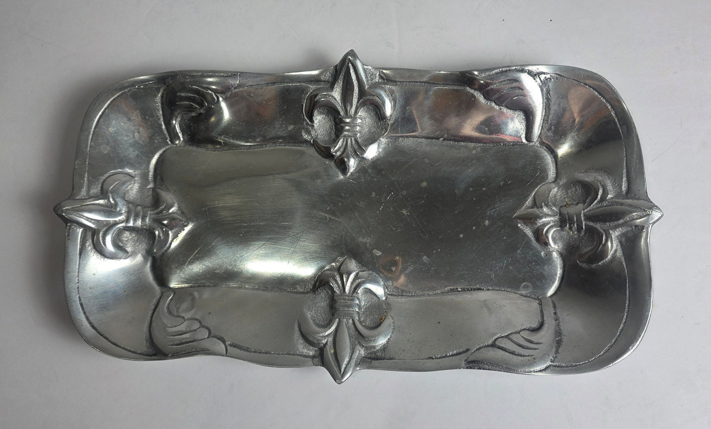 M Fleur de Lis Platter