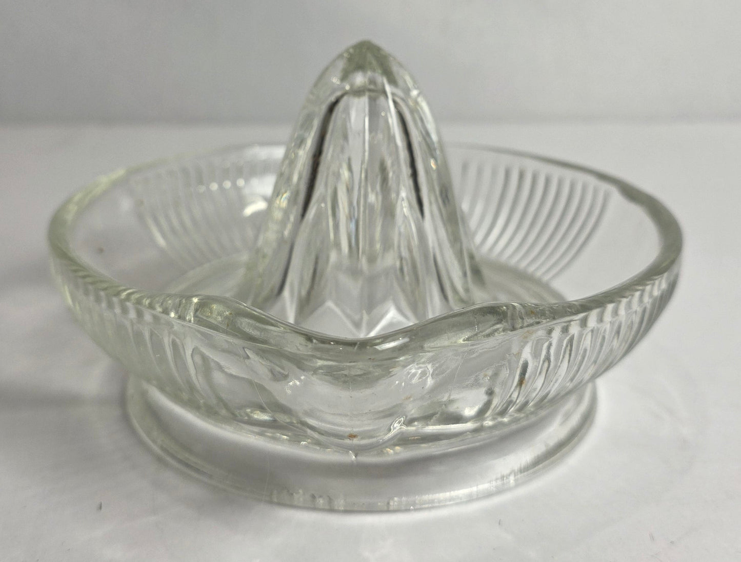 Vtg. Glass Juicer w Loop Handle