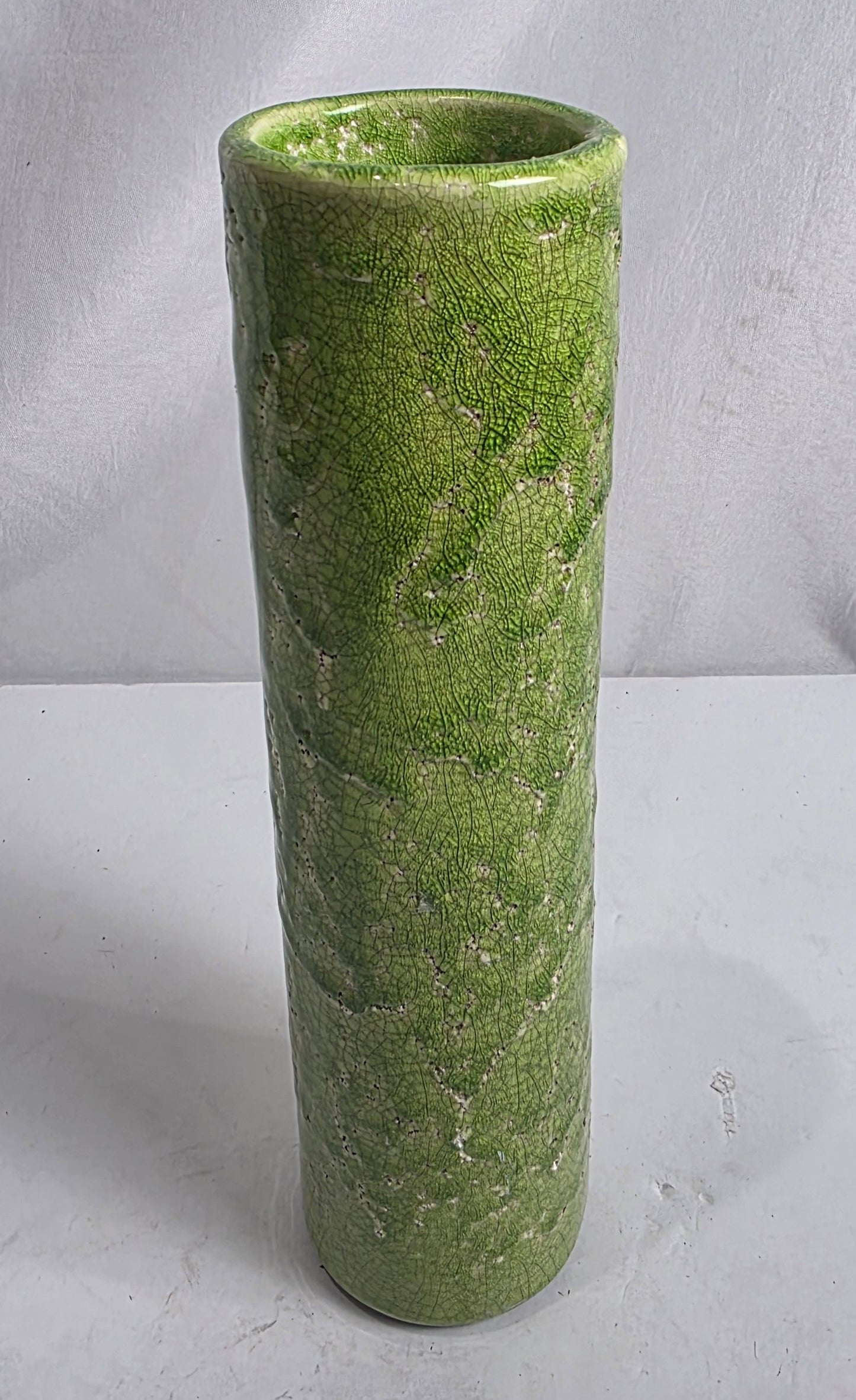 Vtg. Lime Green Ceramic Vase w/ Crackle Glaze