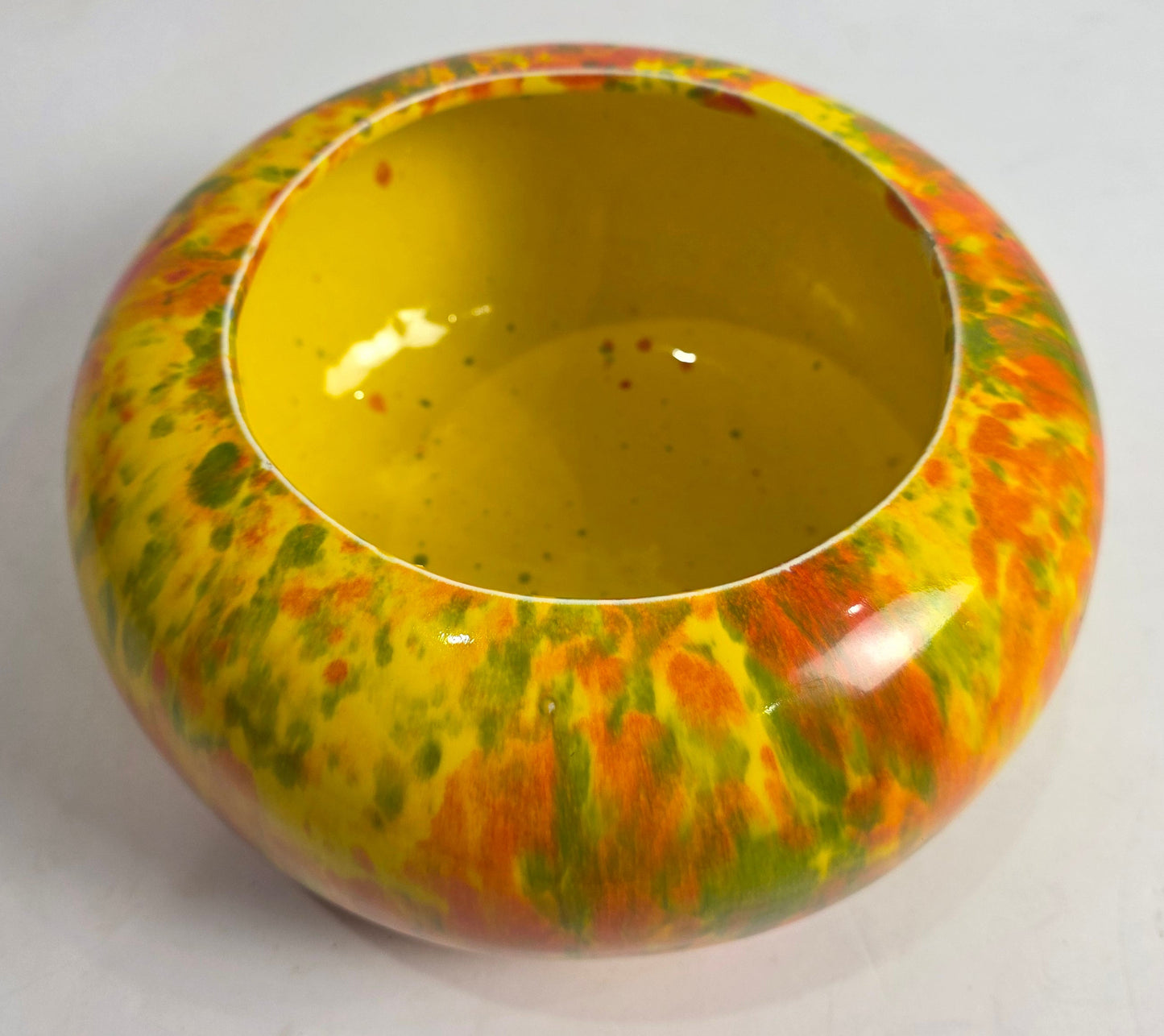 Vtg. CA Pottery Orange/Green/Yellow Speckled Bowl
