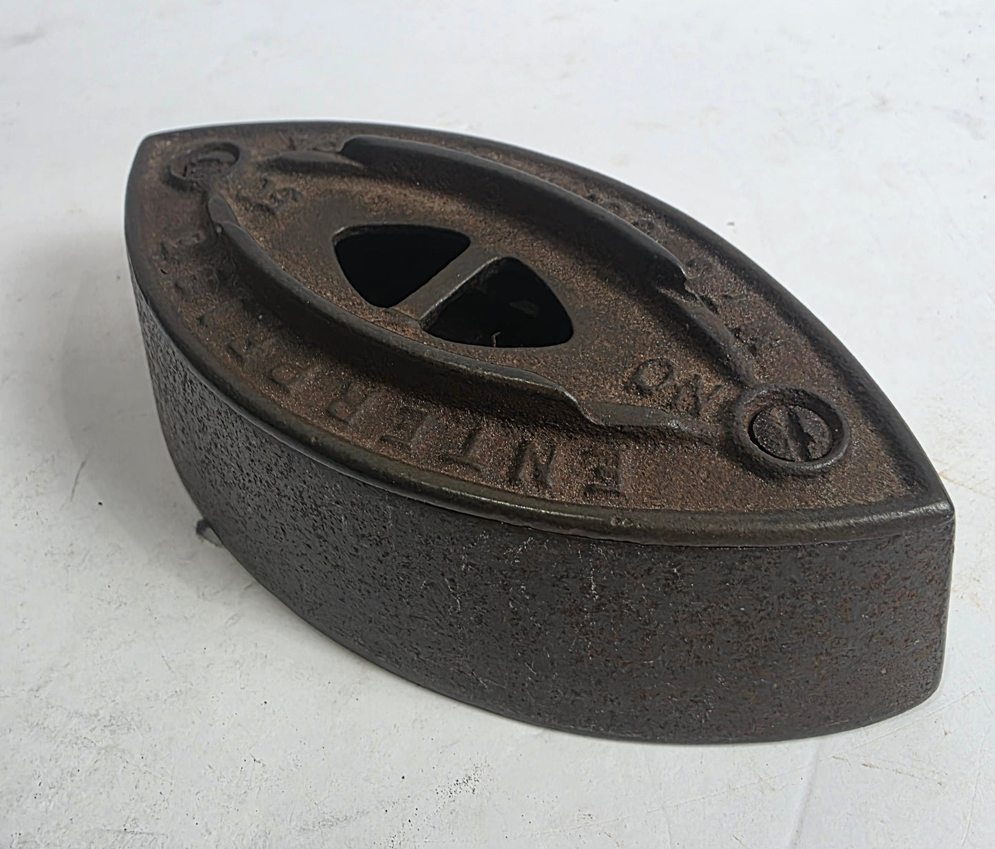 Vtg. Iron