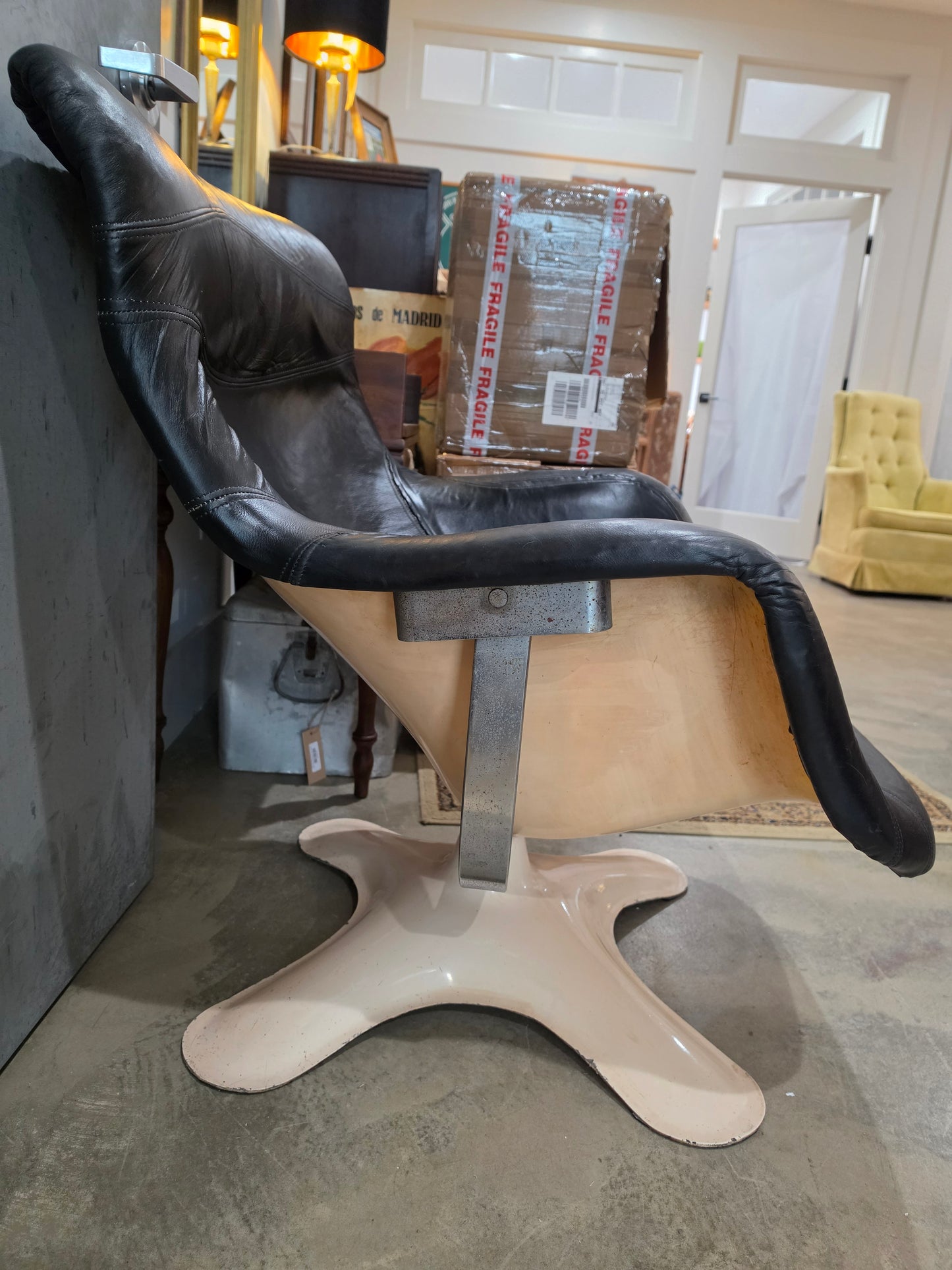 Karuschelli Chair, original- in black CSHW