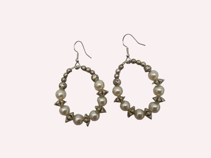 Vtg. Pearlized Glass Earrings CSHW