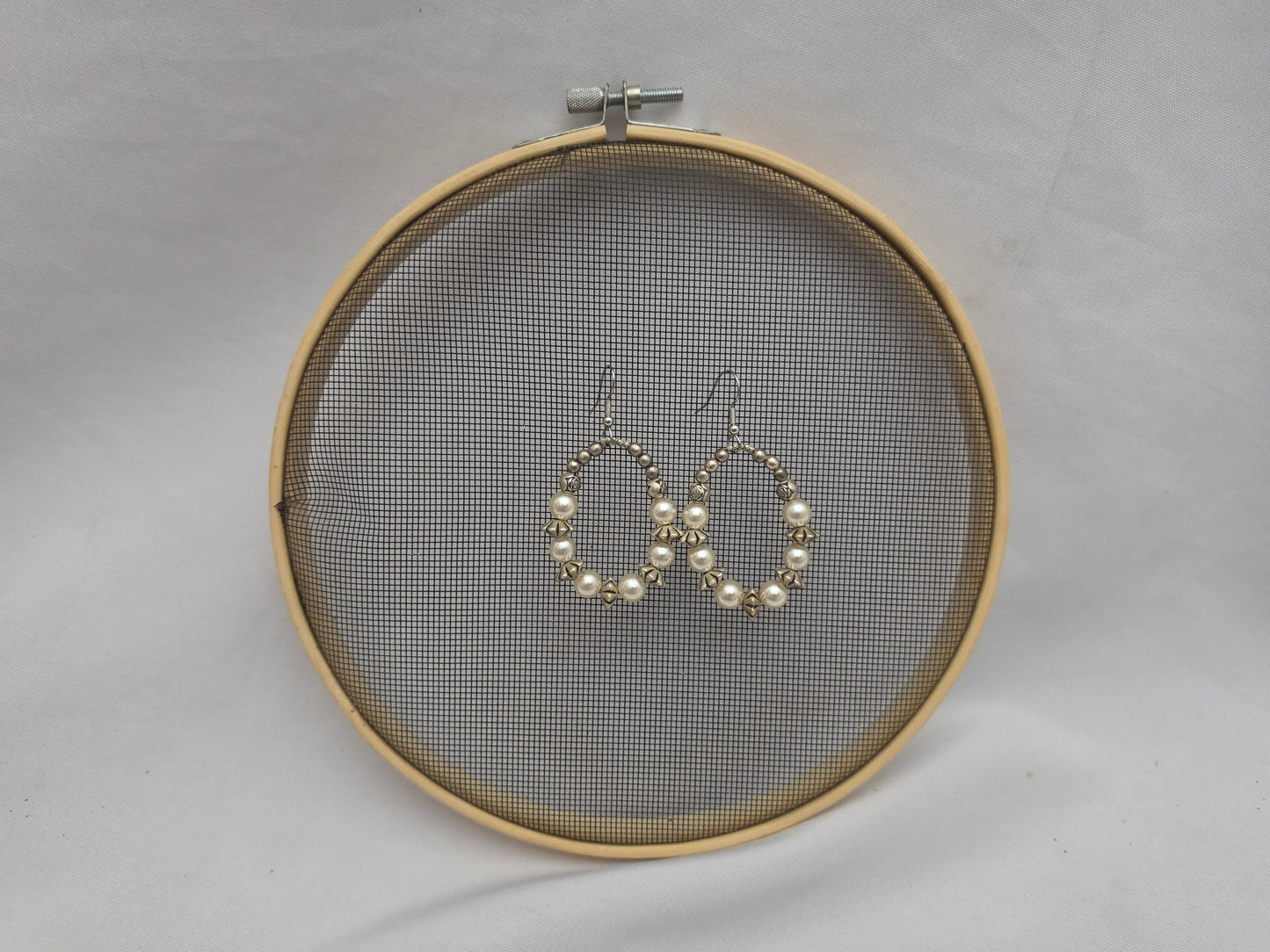 Vtg. Pearlized Glass Earrings CSHW